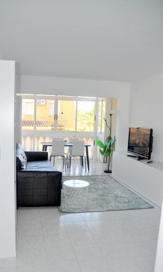 Apartamento Con Piscina Y Parking El Campello Eksteriør billede